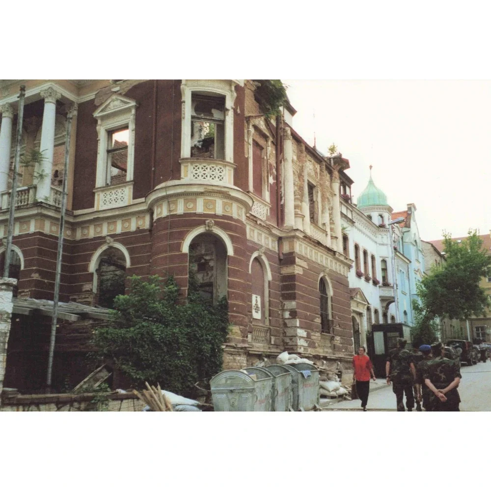 Vintage 1999 Bosnia War SFOR Peacekeepers Sarajevo Mostar Photo Lot of 13 - Picture 3 of 13